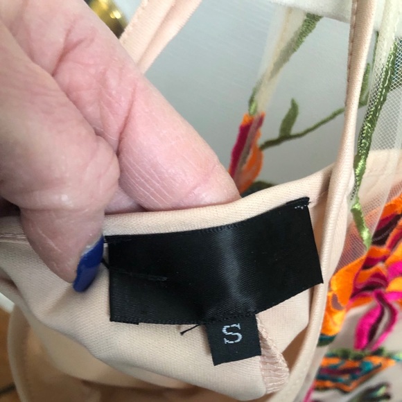 Floral embroidered dress , sleeveless Small - Picture 10 of 11